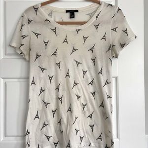 White tshirt with Eiffel Tower Print